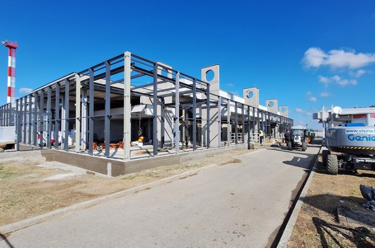 0000003133_840_600_cut