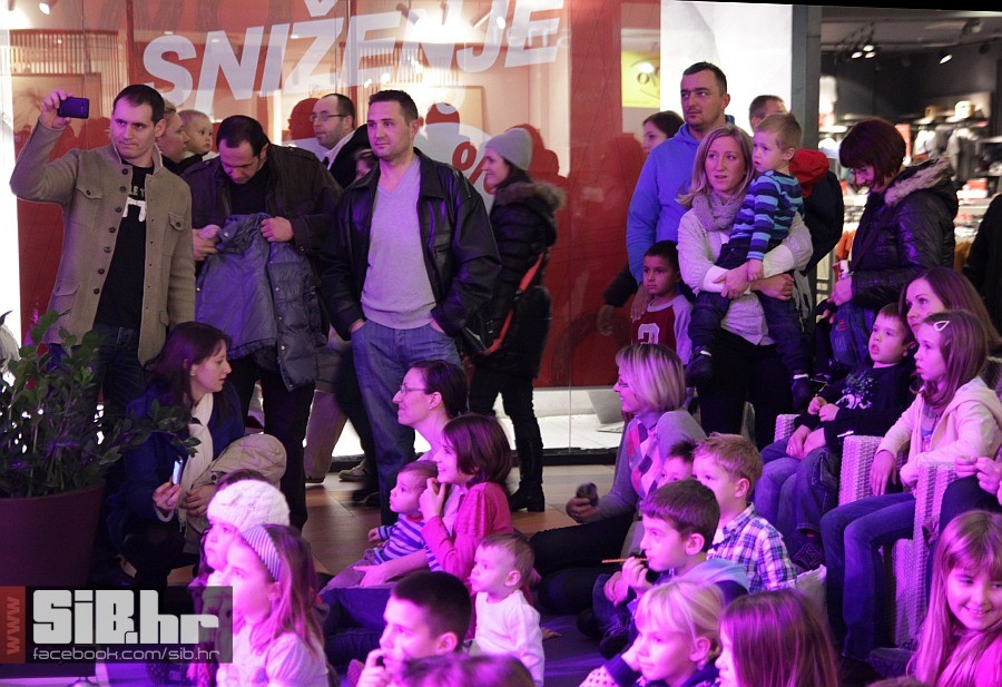 bozicna_bajka_am_04 bozicna_bajka_am_04