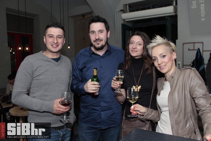 izlozba_kavana__2014_07 izlozba_kavana__2014_07