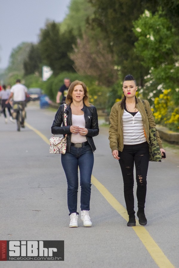 osjecani_u_setnji_gradom_80 osjecani_u_setnji_gradom_80