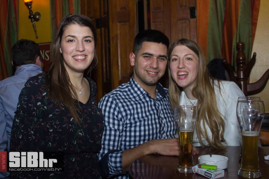 OldBridgePub_osijek_4