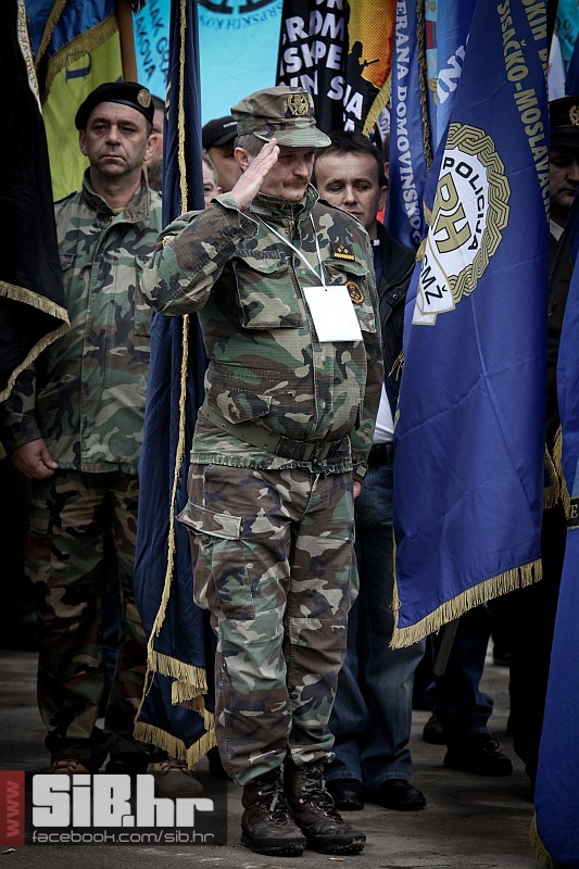 vukovar_prosvjed_protiv_cirilic