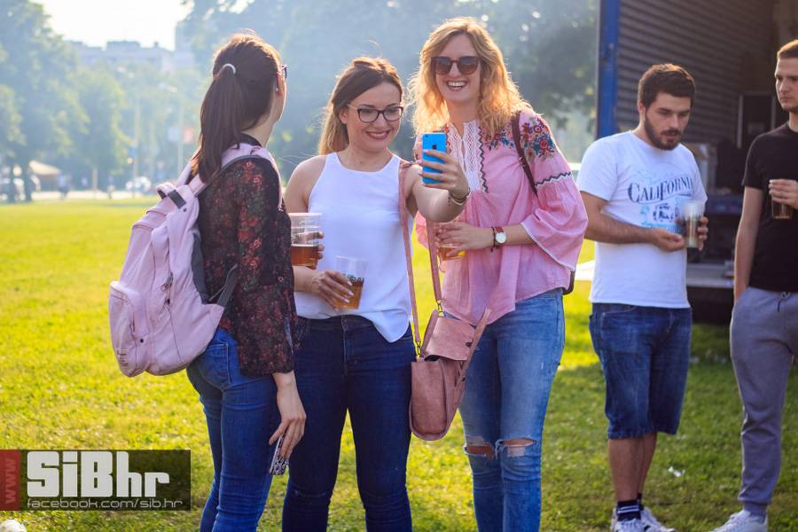 studentska_rostiljada_74