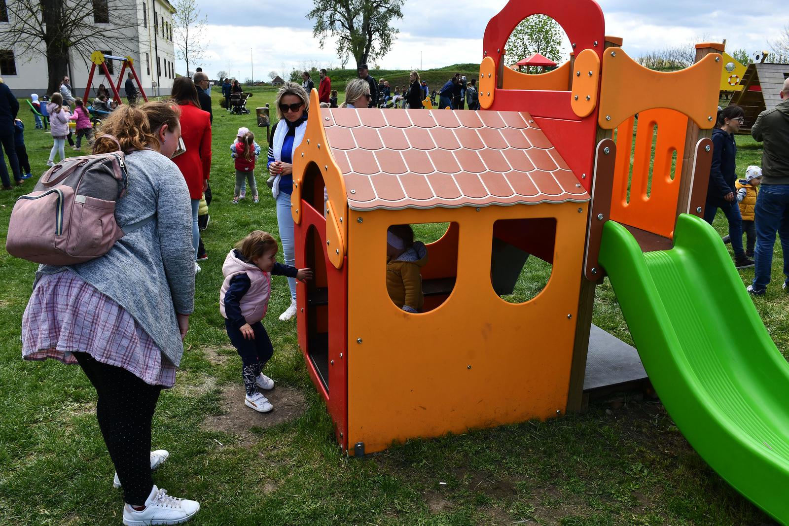 Druženje s uskršnjim zekom u Tvrđavi Brod