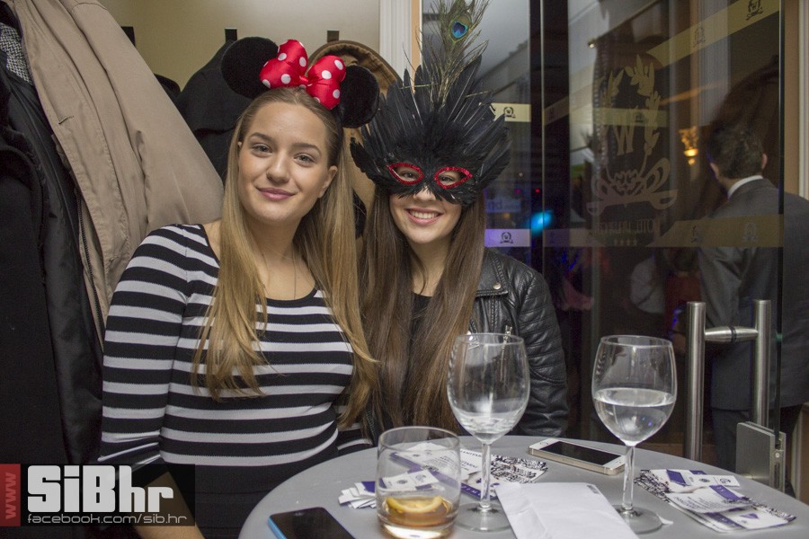 gea_maskenbal01