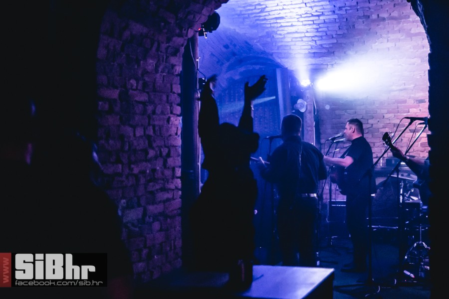 slavonia_band_outside_9