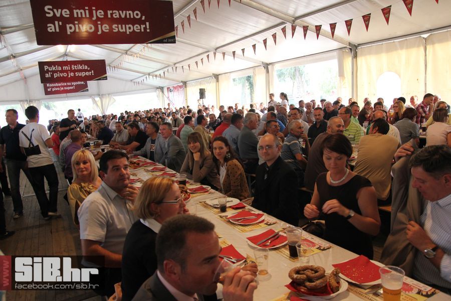 Dani_piva_otvorenje_i_setnja_Si
