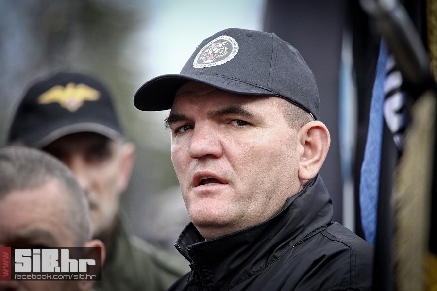 vukovar_prosvjed_protiv_cirilic