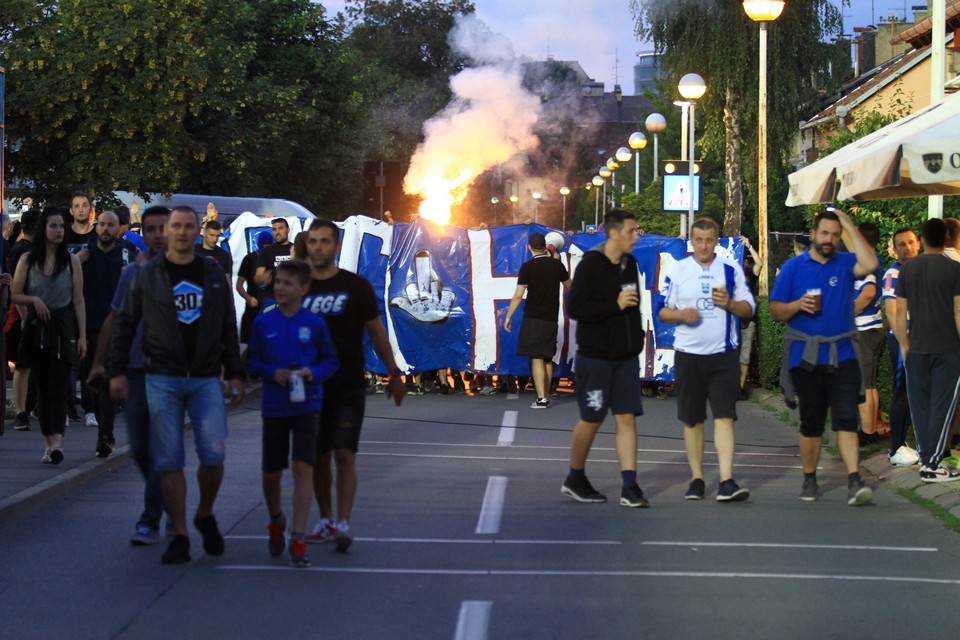 Atmosfera ispred stadiona Osijek – Lokomotiva