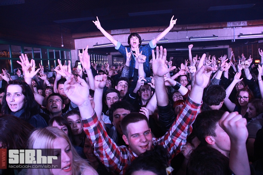 majke_pampas_23_03_2012_sibhr_0