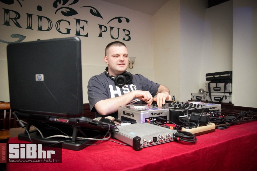 old_bridge_pub_13042013_sibhr_0 old_bridge_pub_13042013_sibhr_0