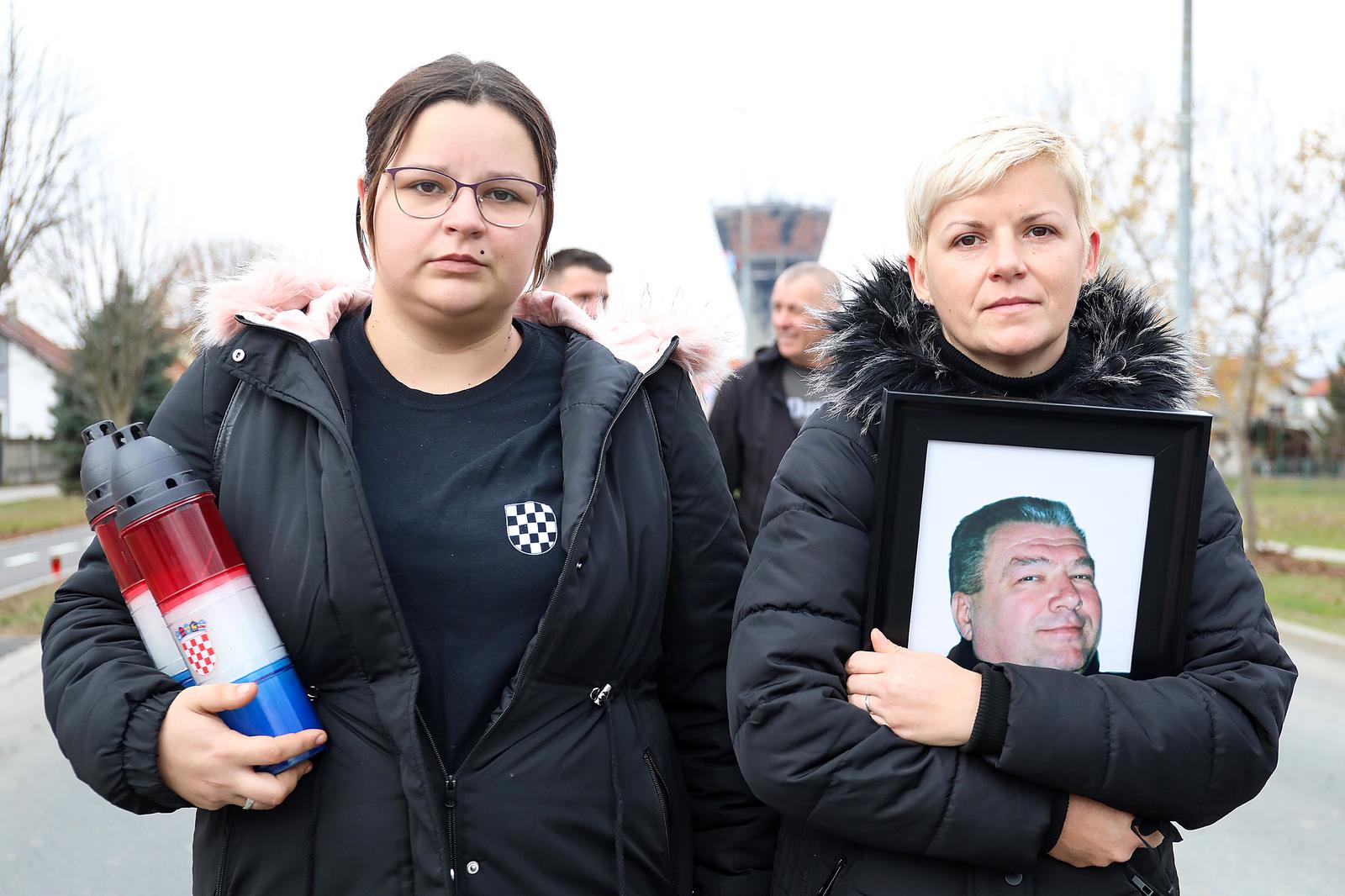 Nekoliko desetaka tisuća ljudi u vukovarskoj Koloni sjećanja
