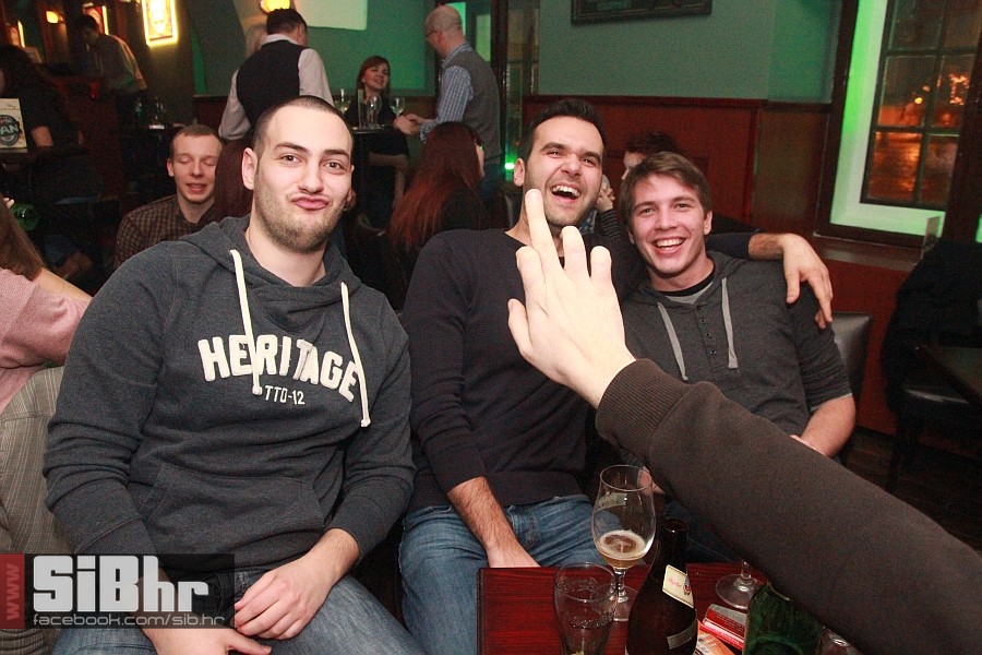 nocni_zivot_FortPub_04012013_Si