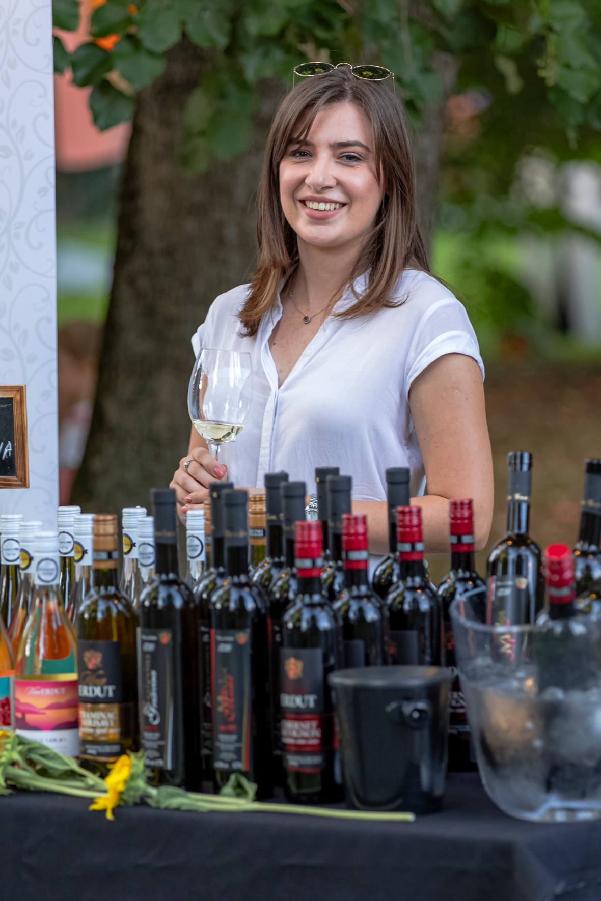 Večer vina i umjetnosti, srpanj 2024.