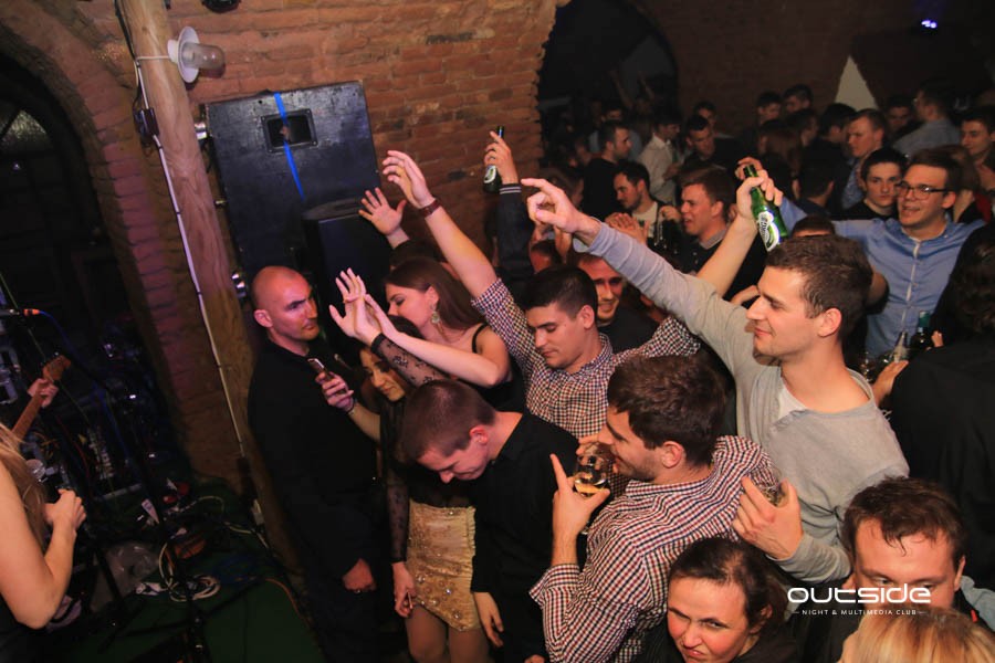 lidija_bacic_outside_osijek_23