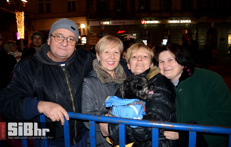 docek_nove_godine_trg_i_club_si docek_nove_godine_trg_i_club_si