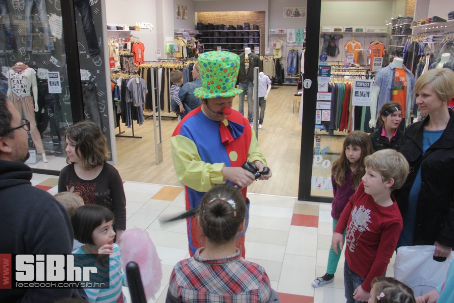 magic_avenue_mall_1804_03