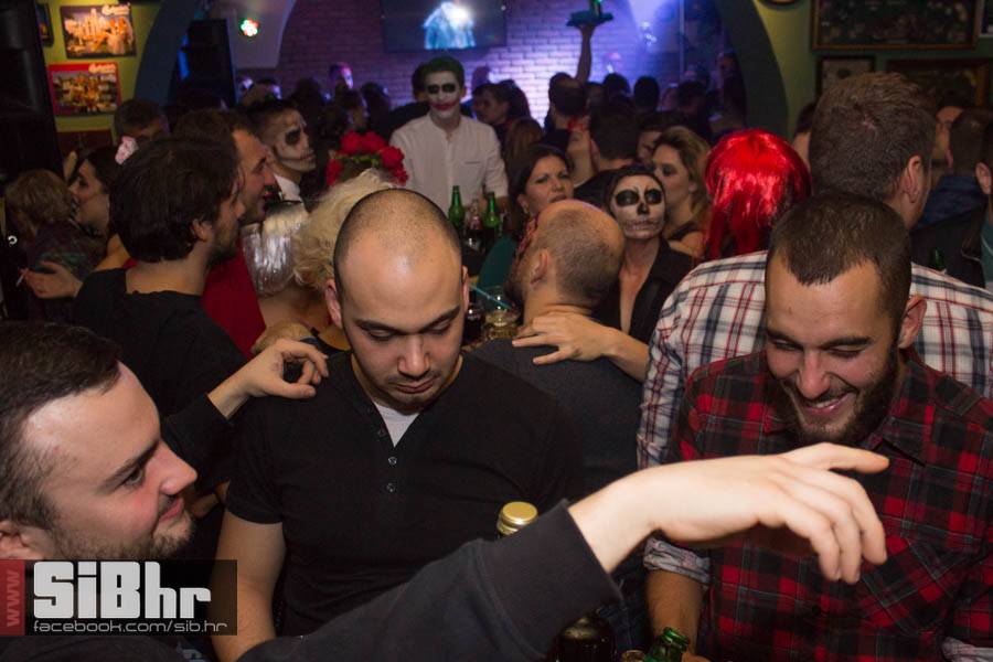 fortpub_halloween_9