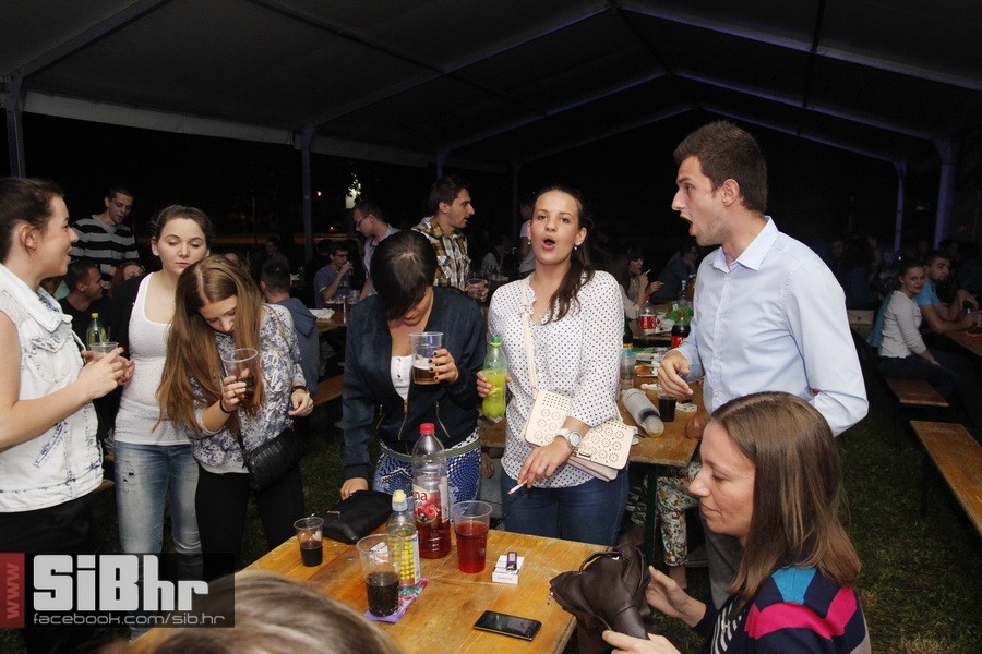 studentska_rostiljada_Mejasi_Si