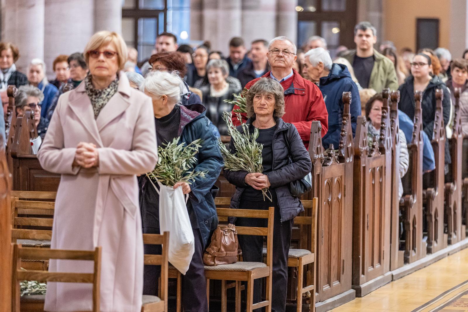 Cvjetnica u osječkoj konkatedrali