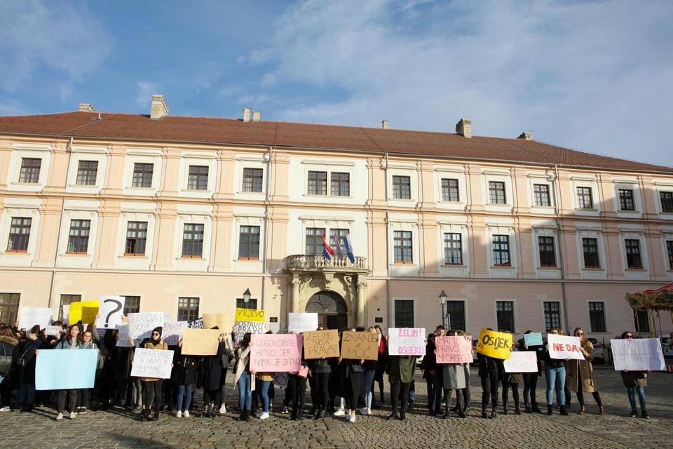 Prosvjedovali studenti Socijalnog rada, traže diplomski studij