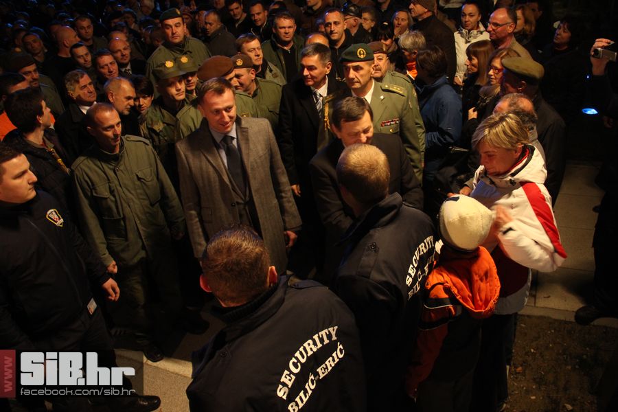 SvecanoOtvorenTrgSlobode_SiBhr_