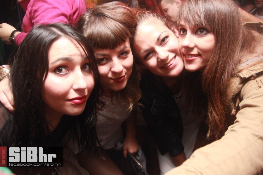 tufna0211_08 tufna0211_08