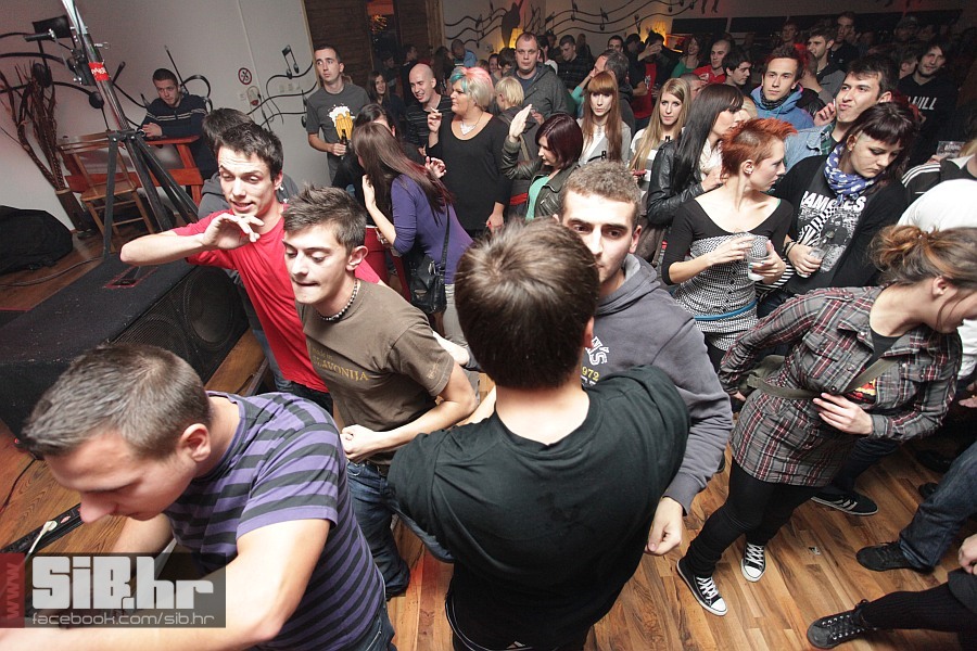 punk_party_10_atheist_rap_13102