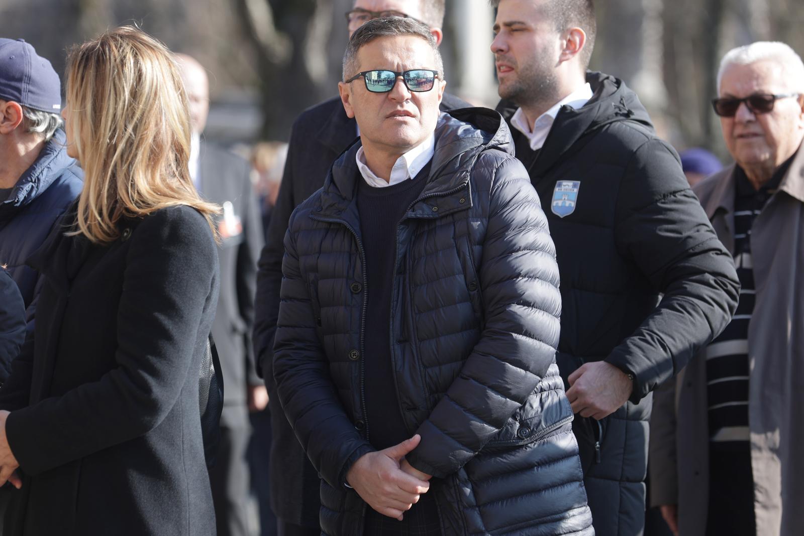 Posljednji ispraćaj Ćire na Mirogoju