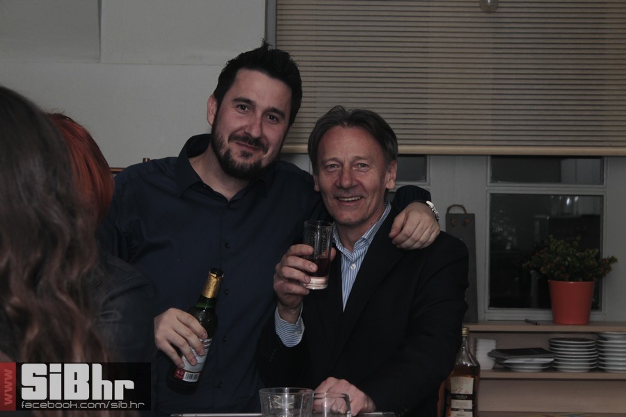 izlozba_kavana__2014_01 izlozba_kavana__2014_01