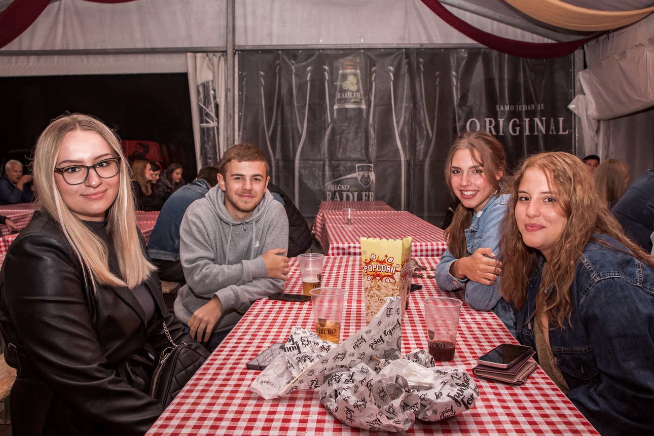 Dani prvog hrvatskog piva 2021: Crvena jabuka Dani prvog hrvatskog piva 2021: Crvena jabuka