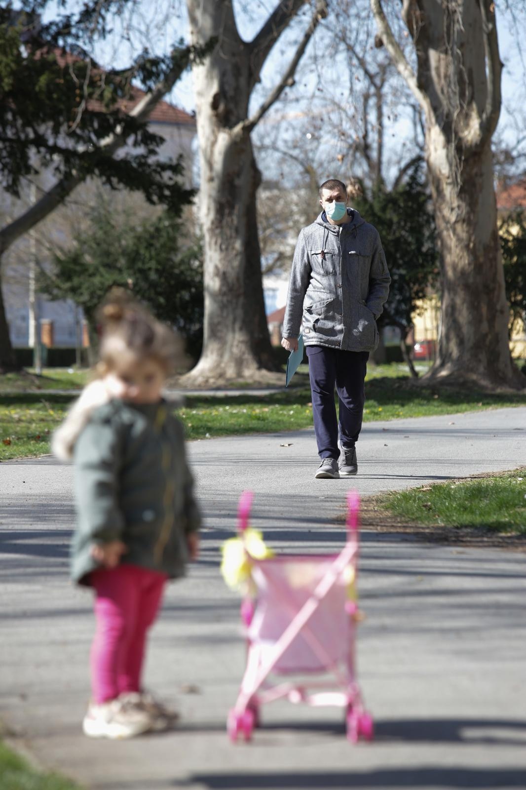 Osječani se pridržavaju uputa za prevenciju koronavirusa