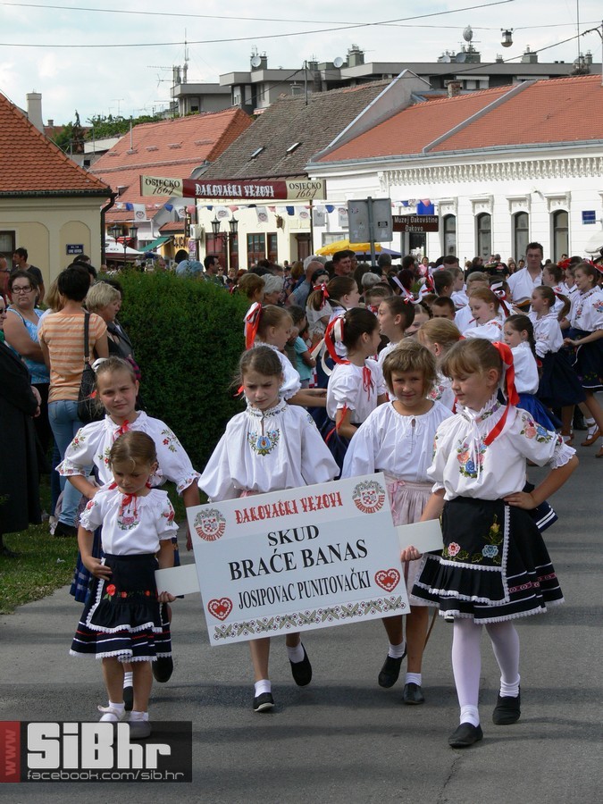 mali_djekovacki_vezovi_42