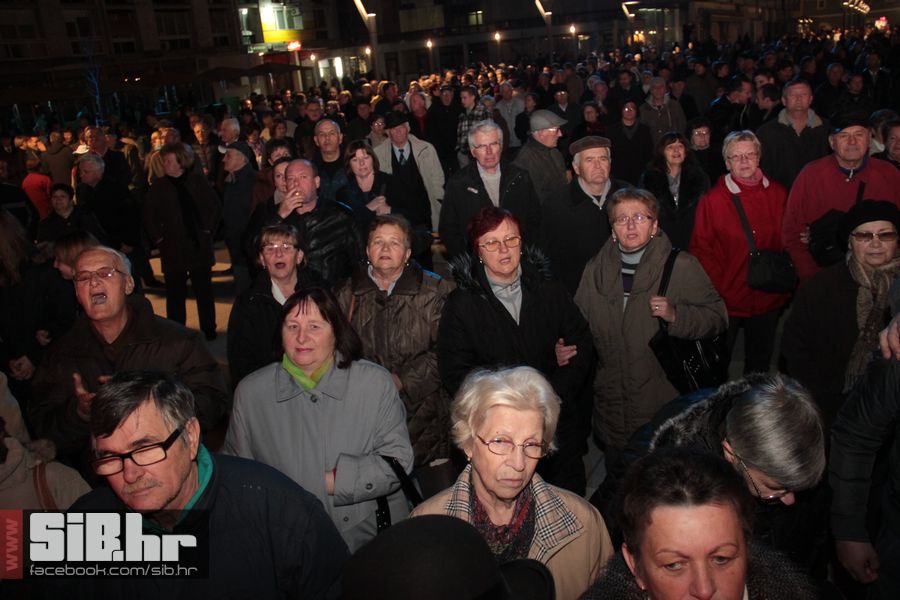 SvecanoOtvorenTrgSlobode_SiBhr_