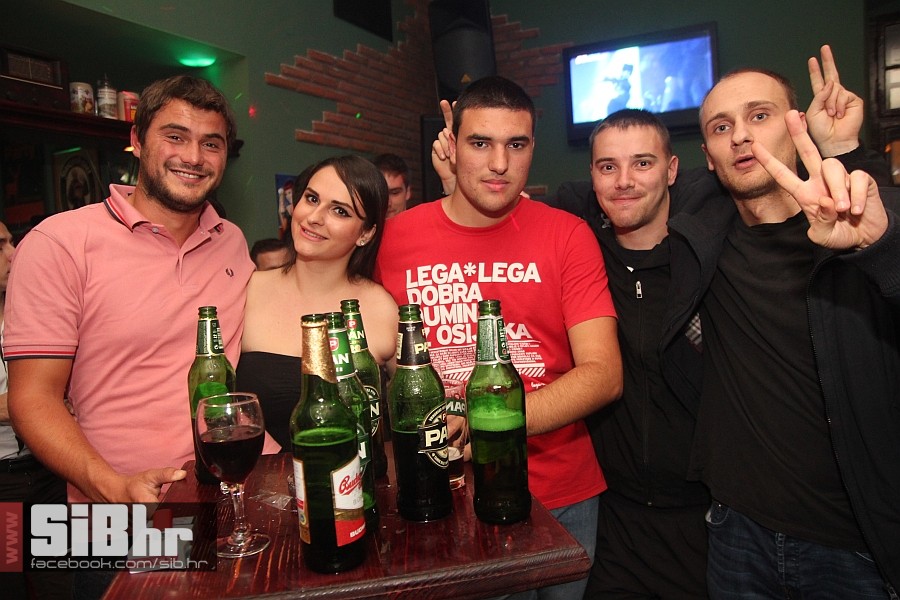 2014_10_12_fortpub_osijek_night
