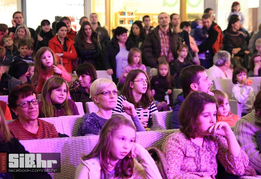 bozicna_bajka_am_23 bozicna_bajka_am_23