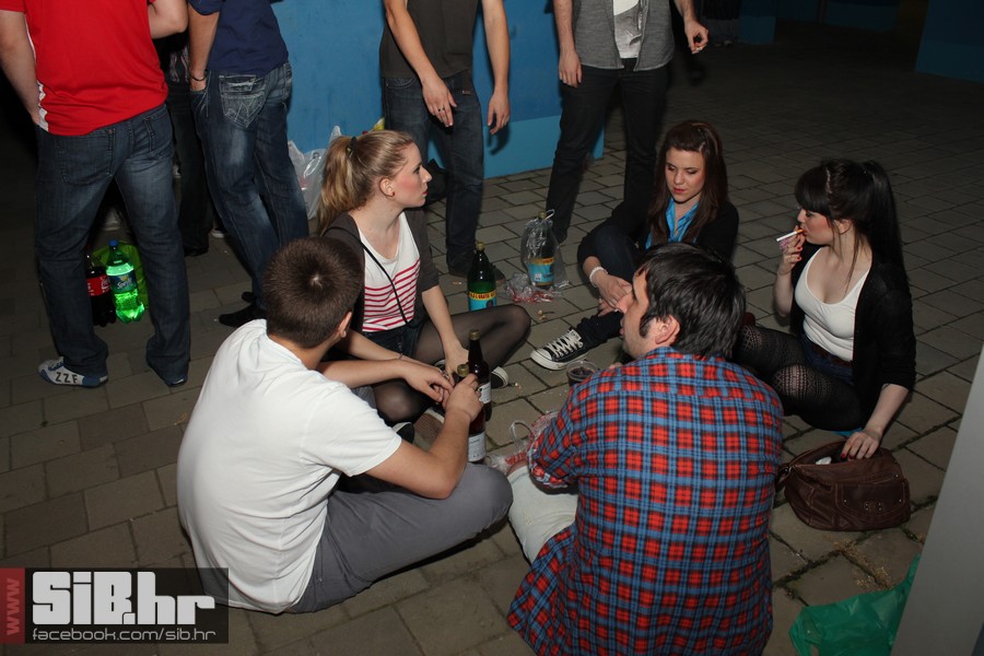 dc_party_sib