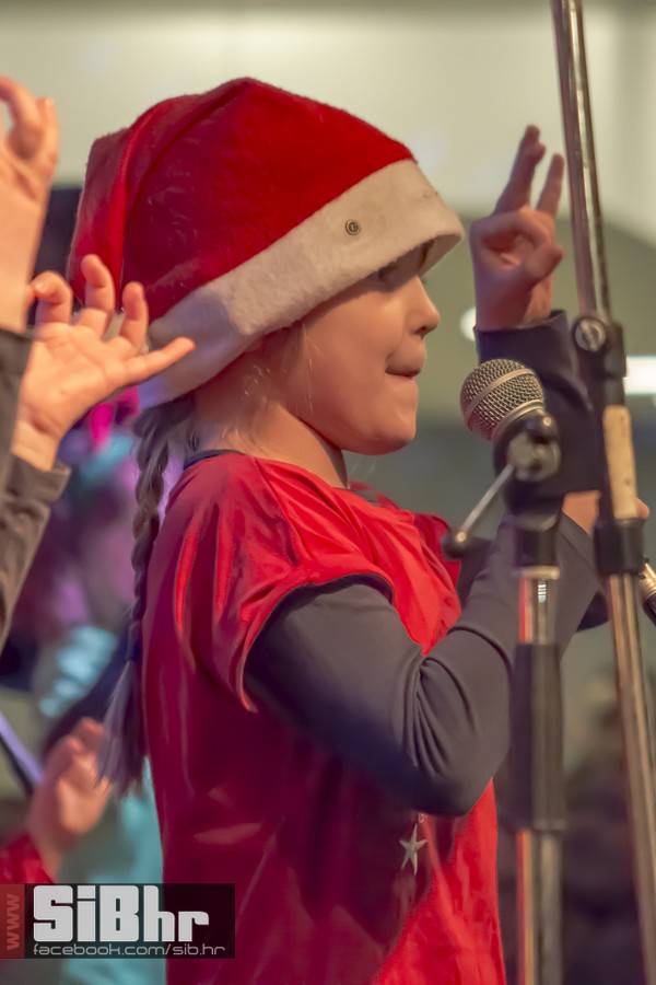 zumbici_bozicni_koncert_27