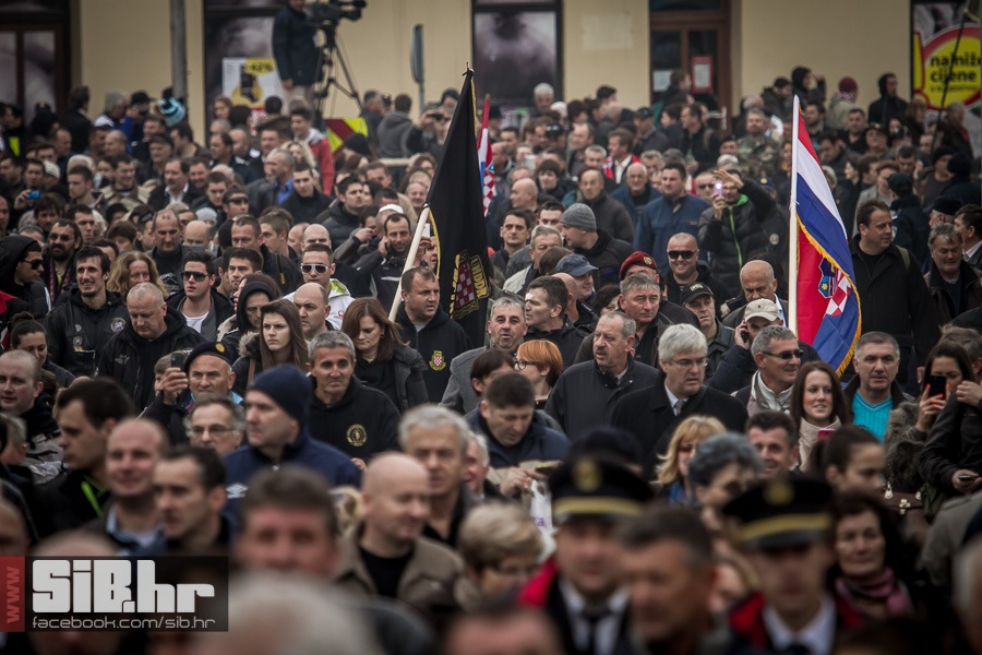 kolona_sjecanja_vukovar_1811201