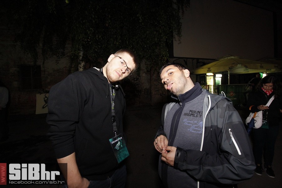 ufo_brkovi_zoran_04 ufo_brkovi_zoran_04