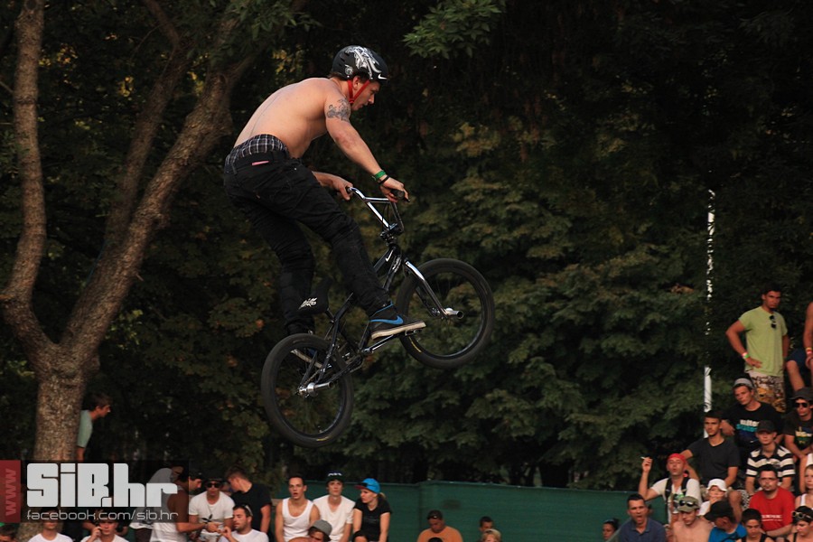 bmxday_2012_SiBhr_63