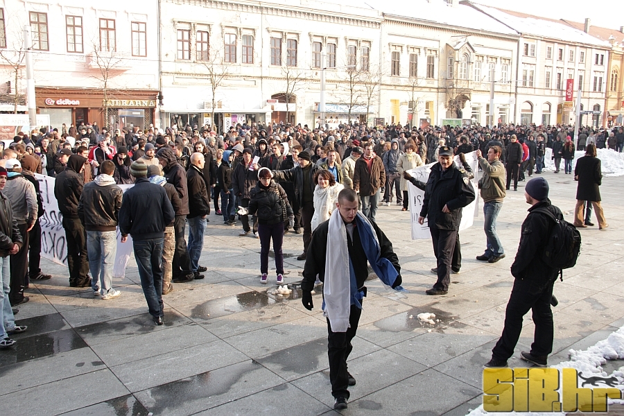 prosvjed_u_osijeku_26_2_2011_03