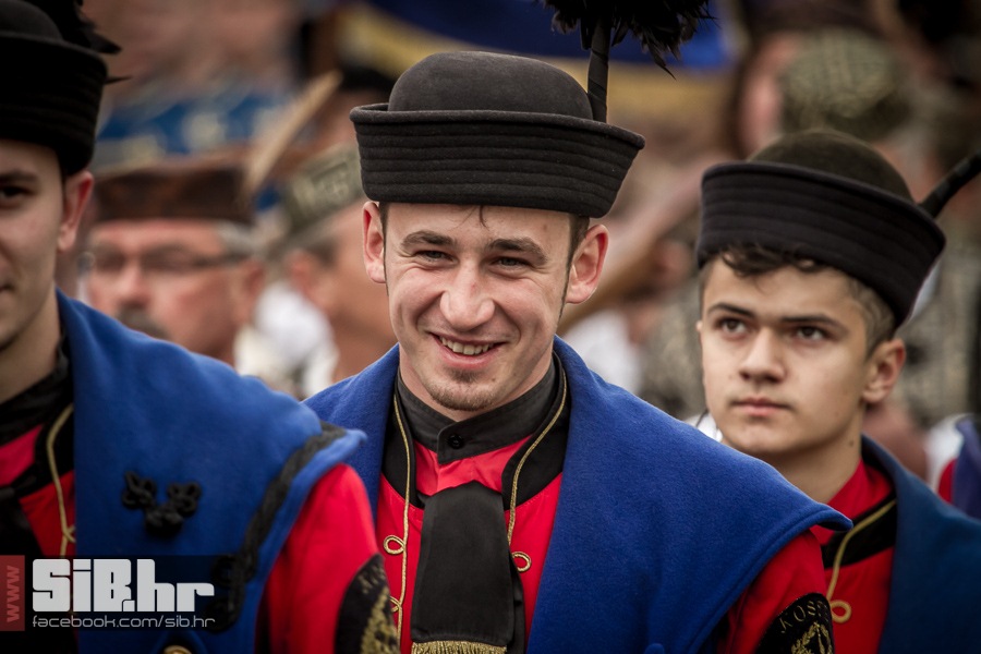 kolona_sjecanja_vukovar_1811201