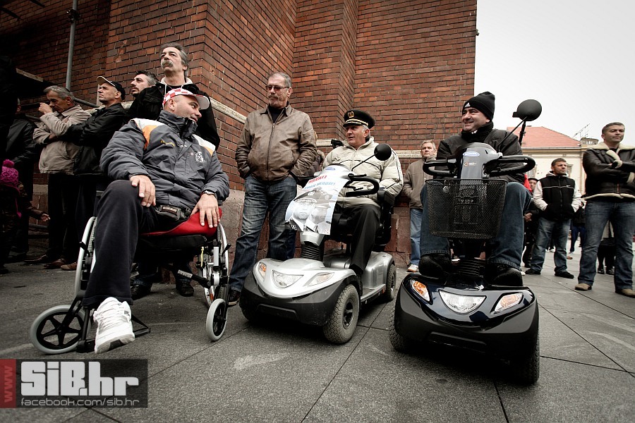 oslobodeni_generali_16112012_mb