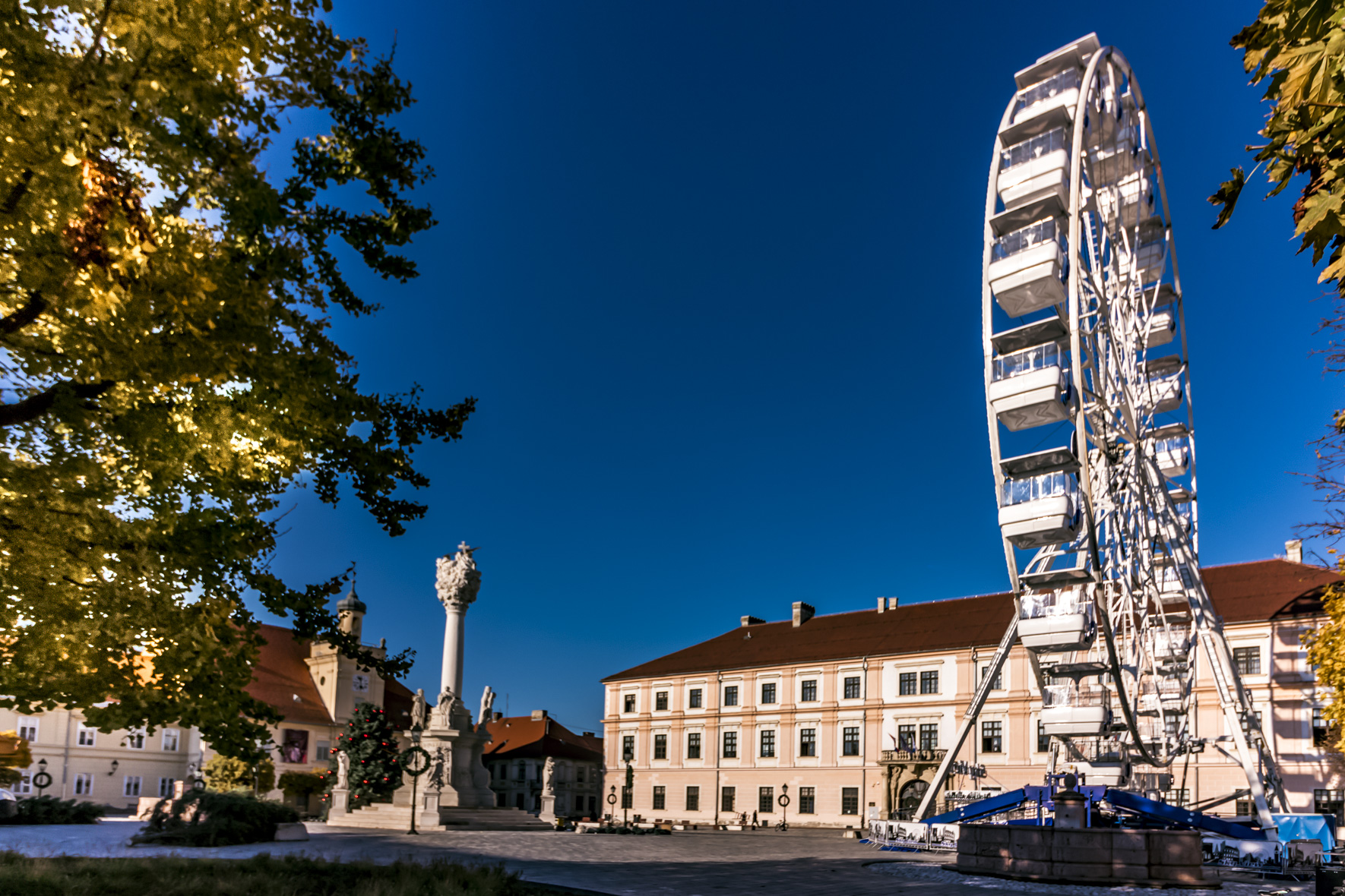 Pripreme za početak Adventa u Osijeku Pripreme za početak Adventa u Osijeku