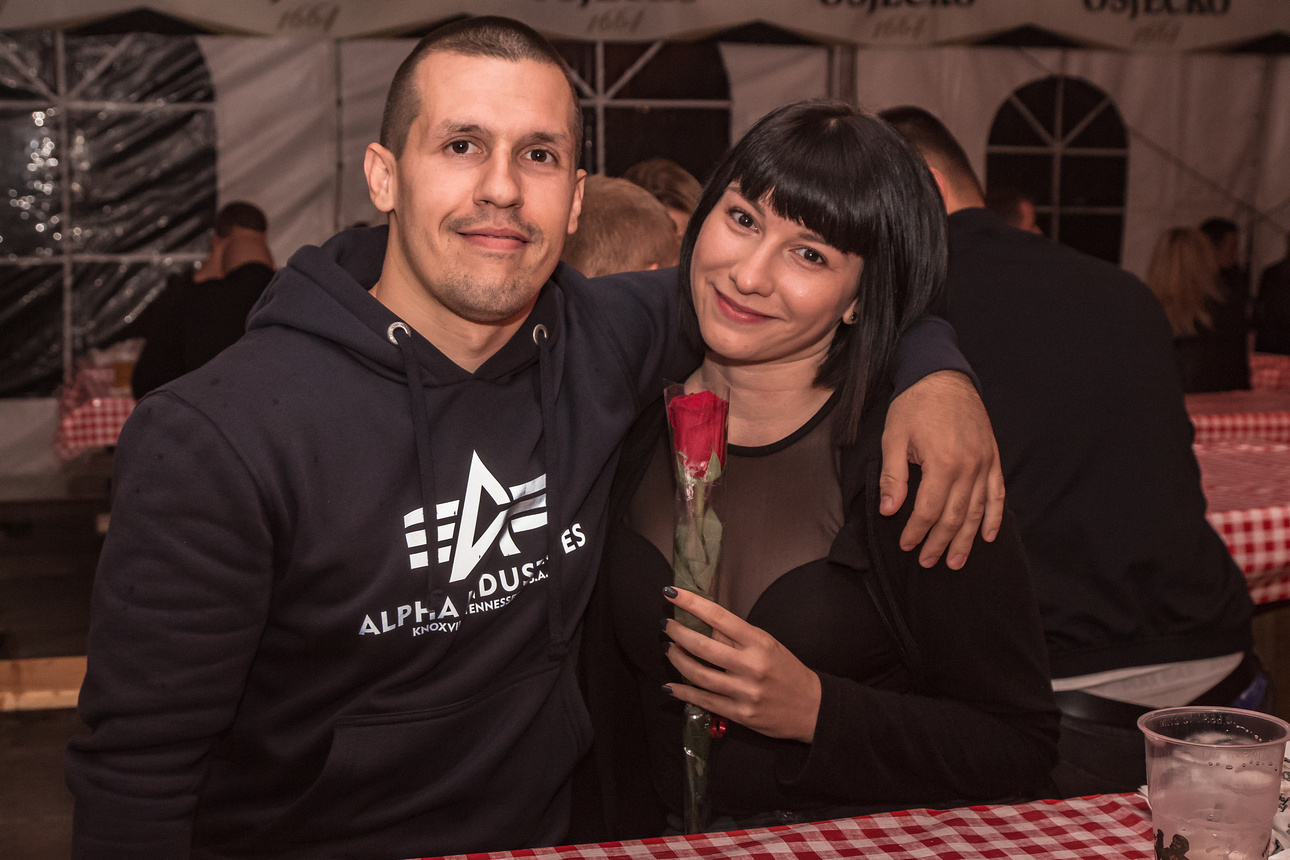 Dani prvog hrvatskog piva 2021: Crvena jabuka Dani prvog hrvatskog piva 2021: Crvena jabuka