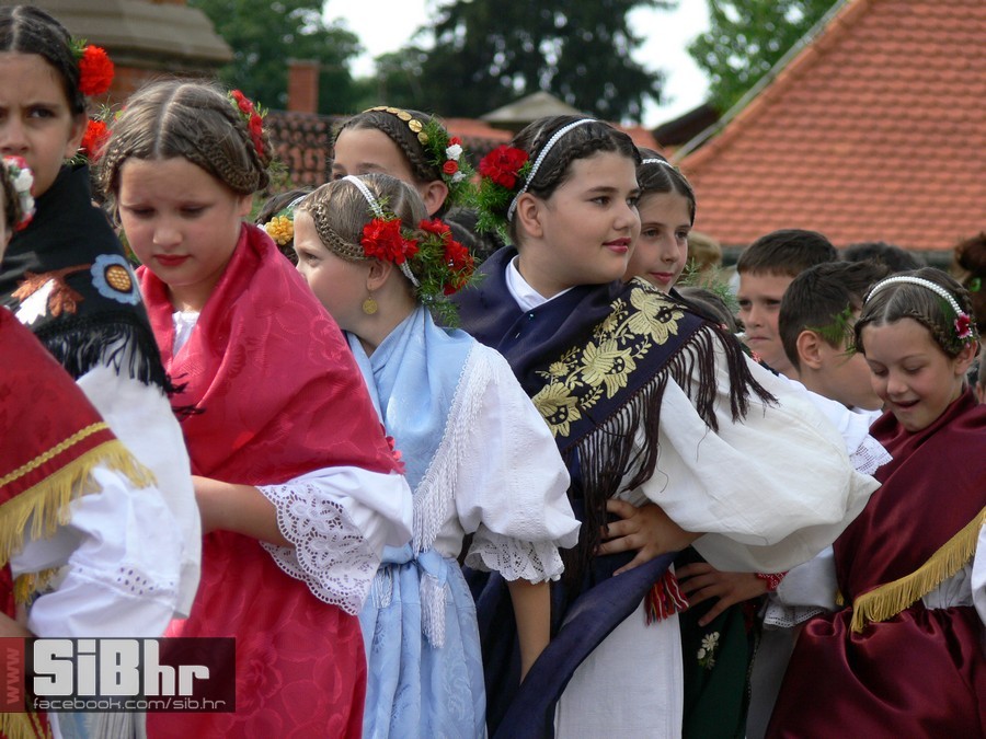 mali_djekovacki_vezovi_45
