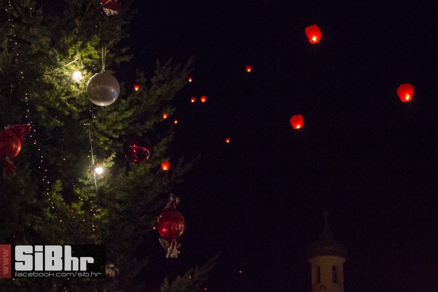nova_godina_2016_trg_tvrdja_sib nova_godina_2016_trg_tvrdja_sib