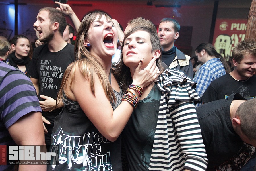 punk_party_10_atheist_rap_13102