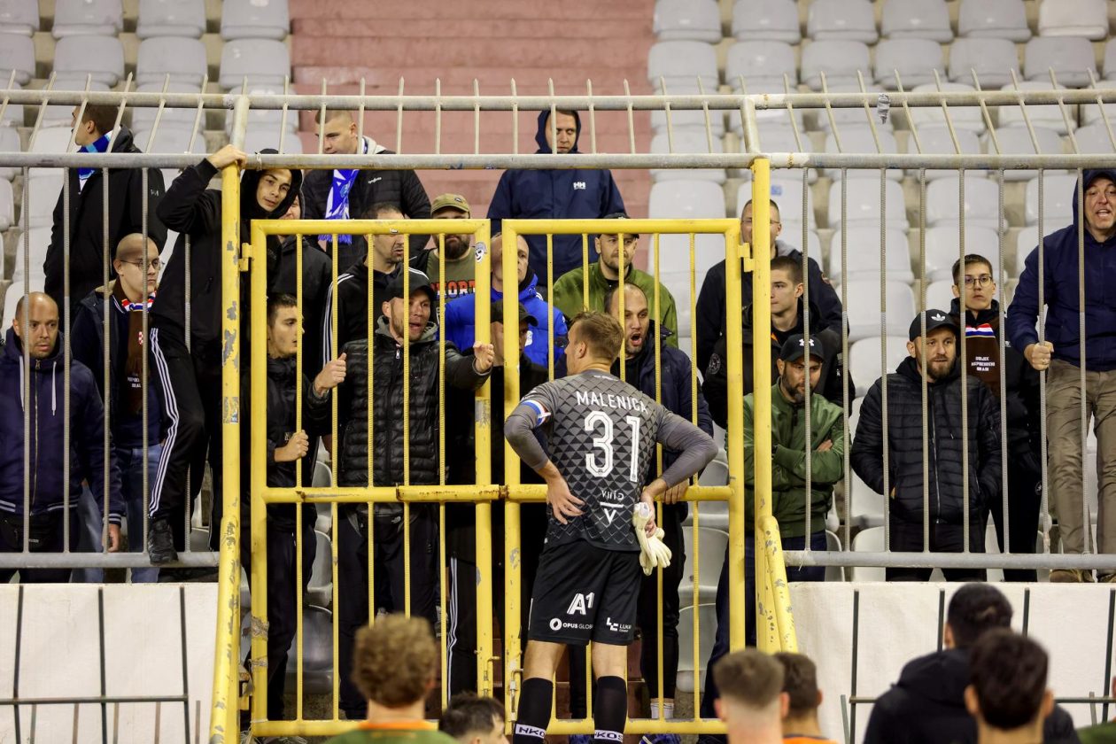 Split: Hajduk i Osijek sastali se u 13. kolu SuperSport HNL-a Split: Hajduk i Osijek sastali se u 13. kolu SuperSport HNL-a